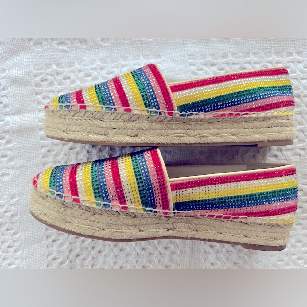 Alice + Olivia Dalyn Rainbow Crystal shoes sz 8